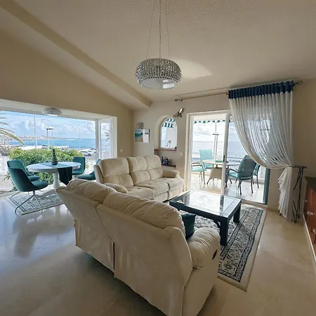 2 Bedrooms With Amazing View And Private Jacuzzi Semesterbostad *